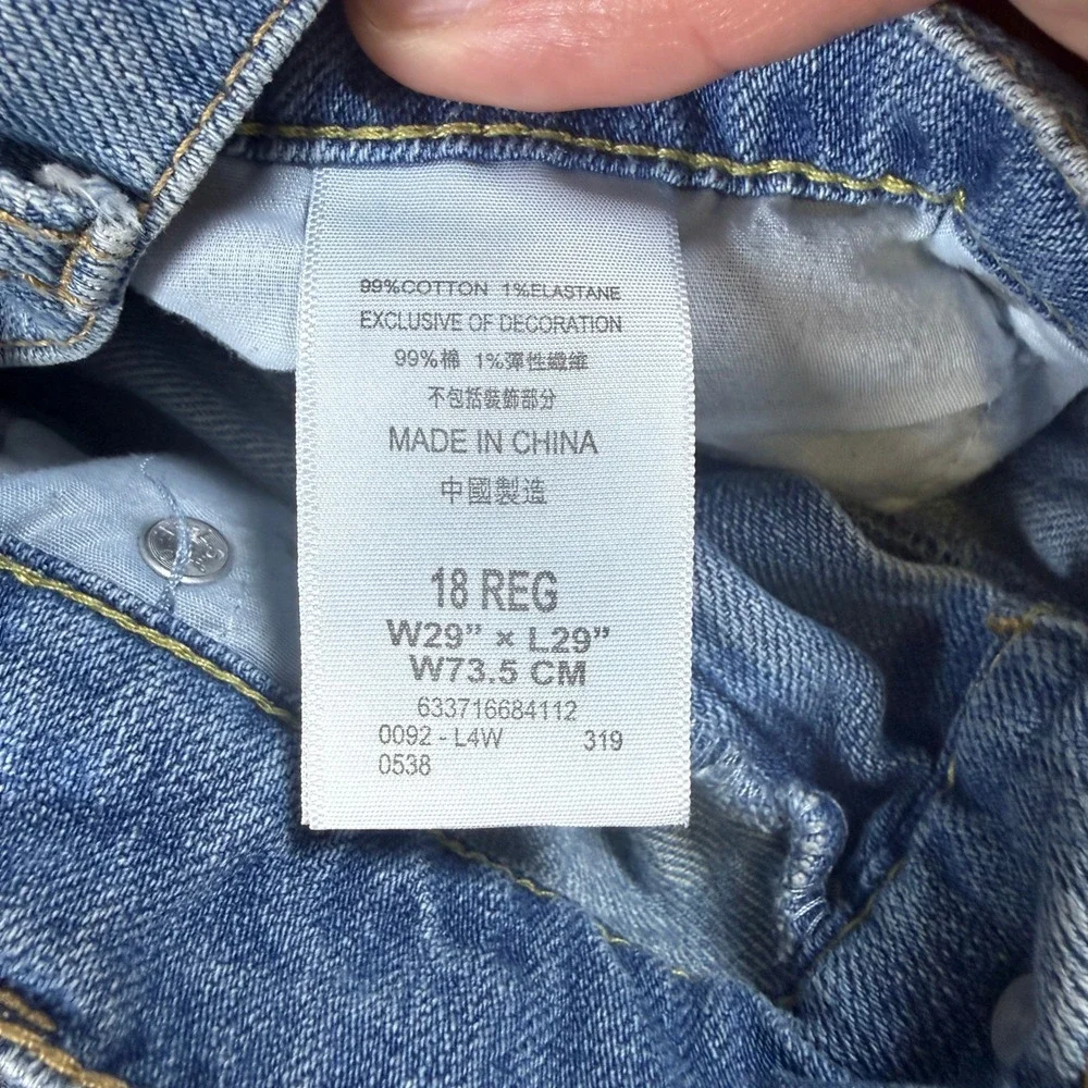 Levis 502 Regular Taper Jeans Light Wash Distressed Denim 29x29 Womens 18 Reg